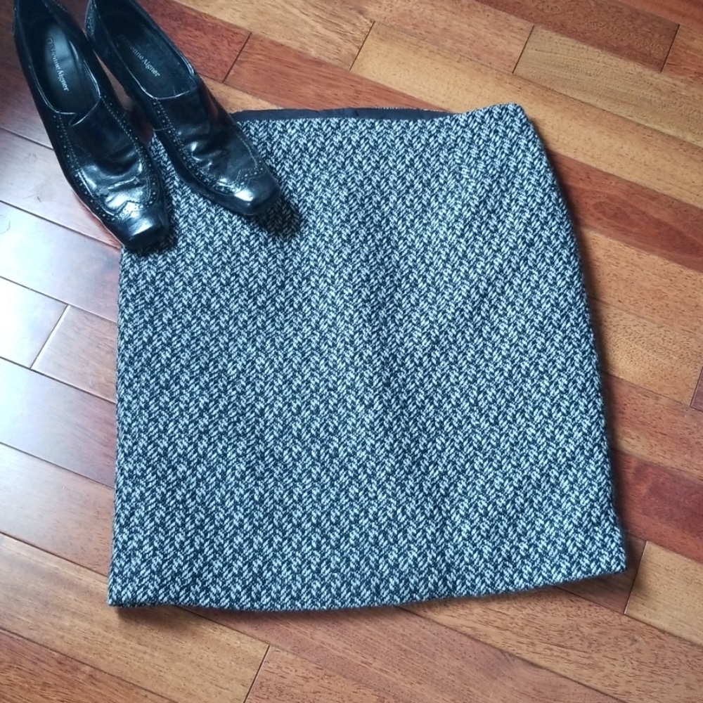 Dalia Collection Wool blend skirt sz 6